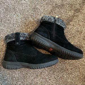 KHOMBU Laura Womens Winter Boots!